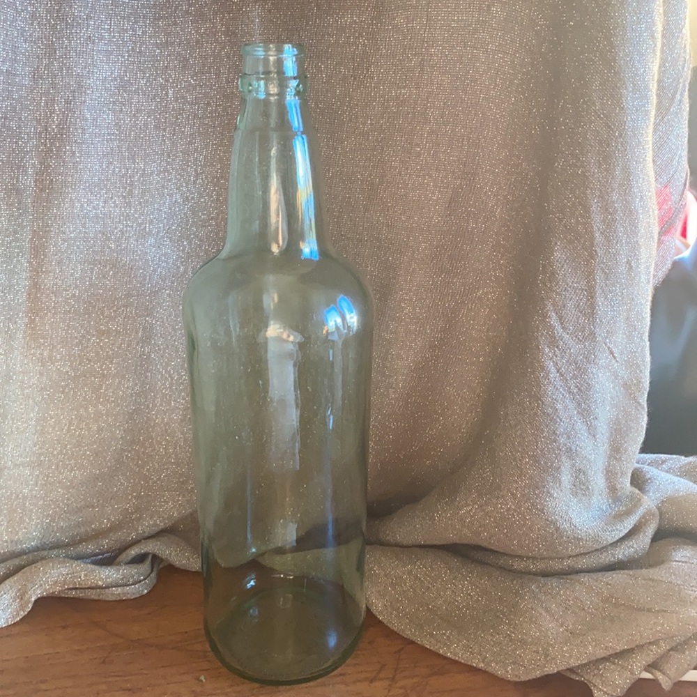 Vintage green glass decorative bottles made in Spain & Portugal - Picture 9 of 12